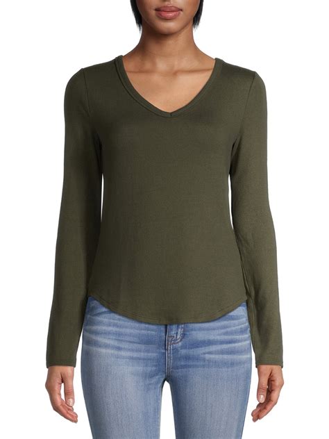 Amazon Essentials Women&x27;s Classic-Fit Short-Sleeve V-Neck T-Shirt, Multipacks. . No boundaries long sleeve shirt